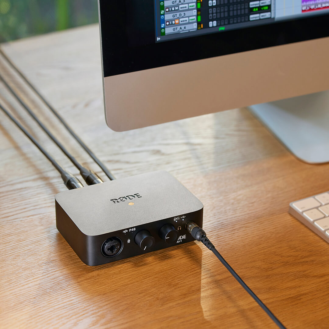 AI-1 plugged into MAC with RØDE Central
