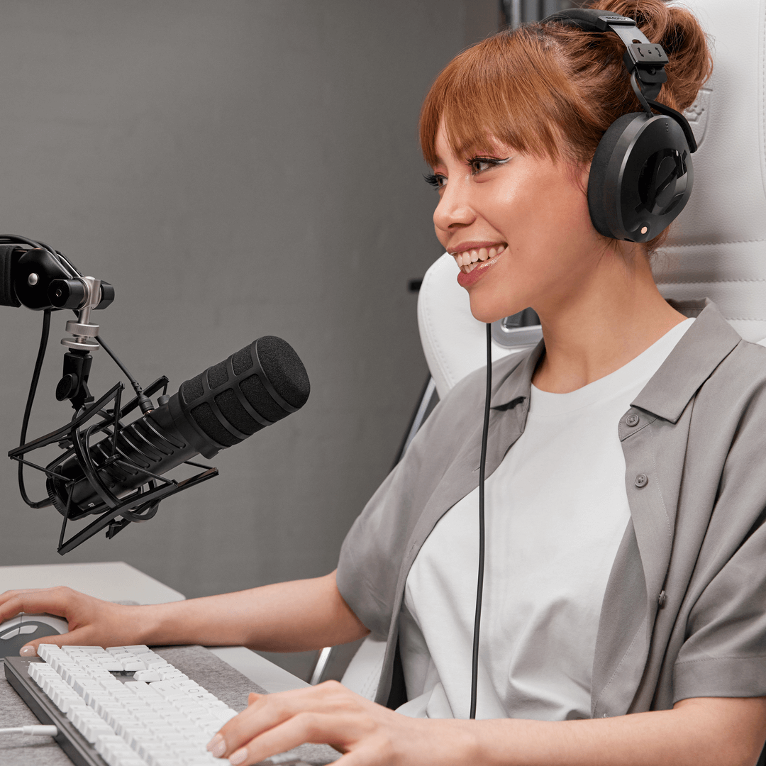 Vocalist in recording studio using NTH-100