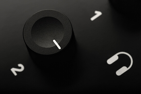 RODECaster Pro volume knob for monitoring with headphones and speakers